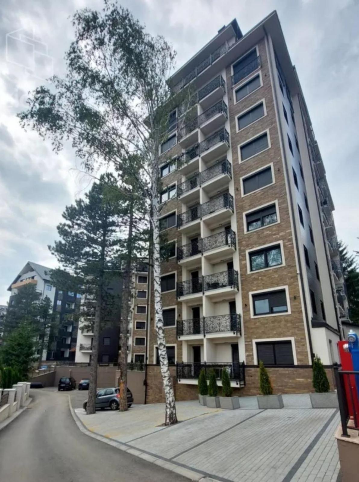 Arena Apartment *